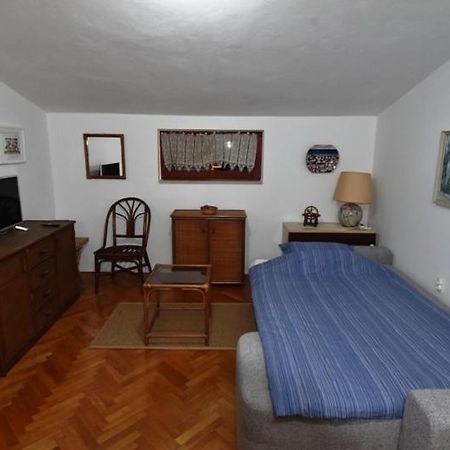 Apartment Dado โรวีน ภายนอก รูปภาพ